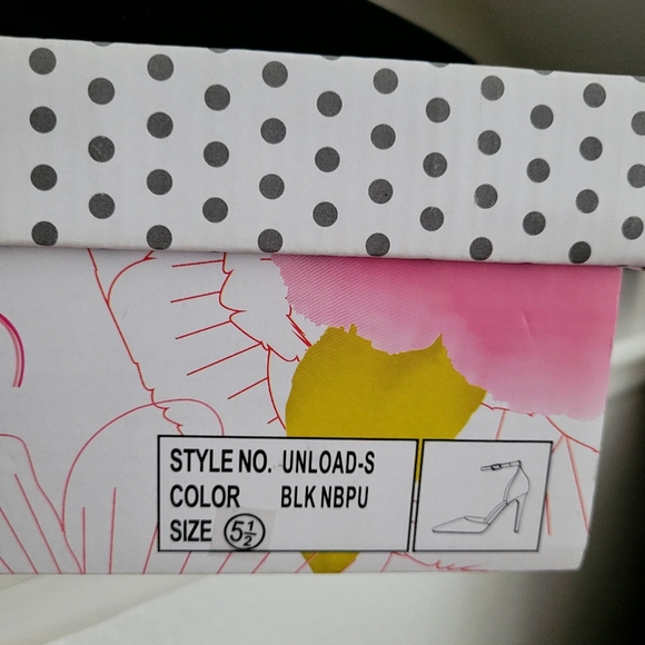 New w/box | Heels - Picture 2 of 11